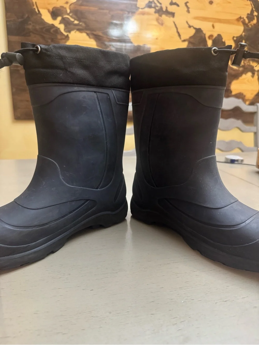 Kamik Kids Size 6 rubber Snow/Rain with liners navy Waterproof Snow & Rain Boots